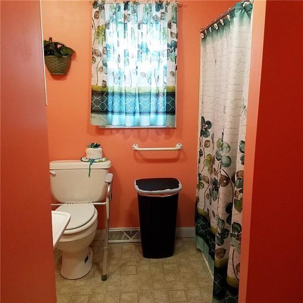1214 Freeport Road Kittanning, PA 16201 - Photo 8 of 11