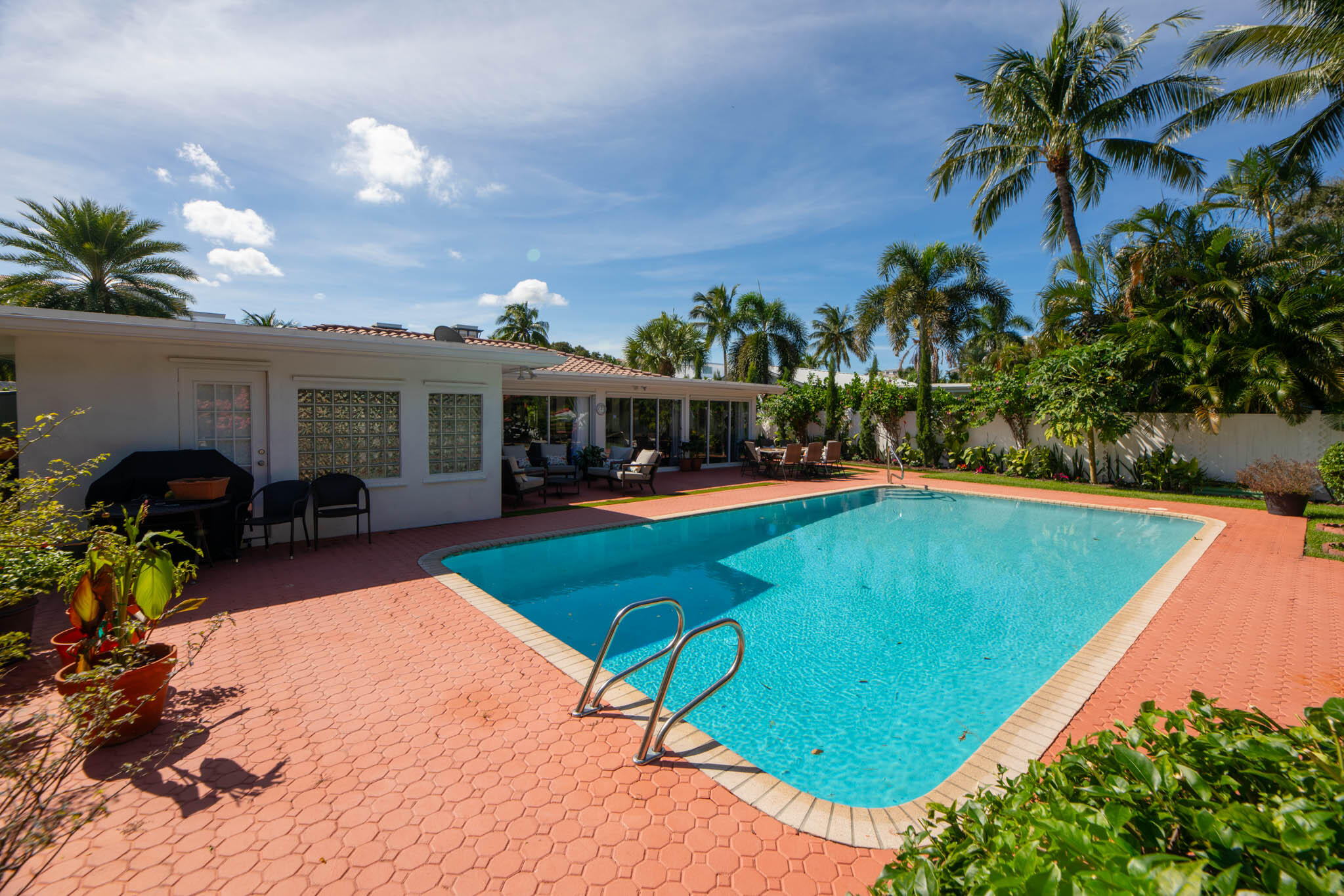 349 Northeast 2nd Street Boca Raton, FL 33432 - Photo 26 of 49 Pool