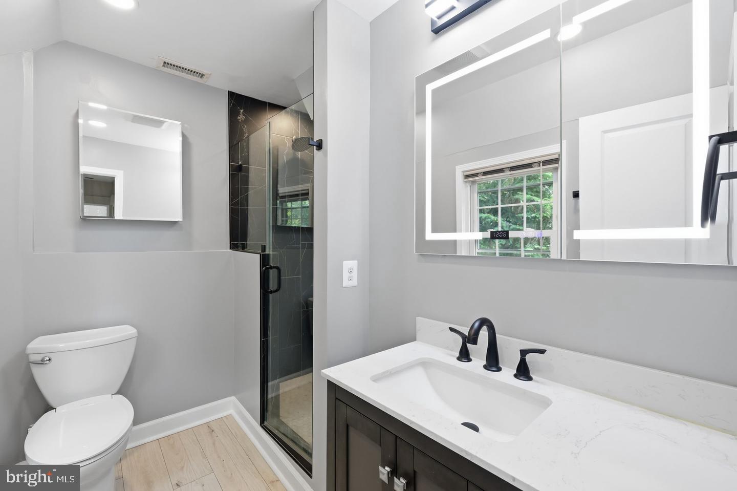 1706 North Glebe Road Arlington, VA 22207 - Photo 29 of 44 Gallery Image 29