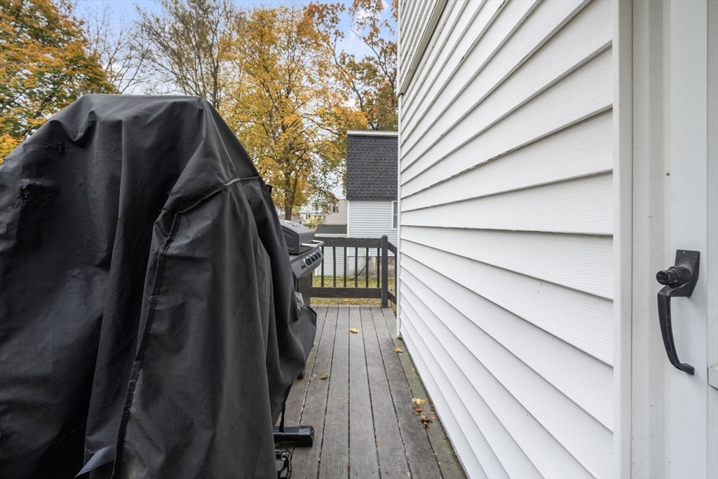 64 Bolton Street Lowell, MA 01852 - Photo 20 of 27