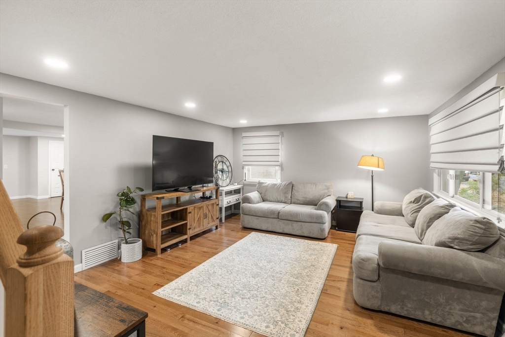 64 Bolton Street Lowell, MA 01852 - Photo 5 of 27