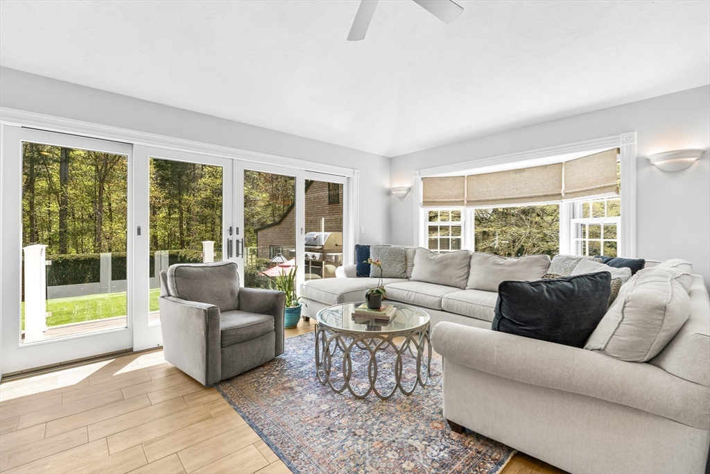 39 Church Street, Unit 39 Weston, MA 02493 - Photo 11 of 34