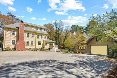 $1,699,000 | 39 Church Street, Unit 39, Weston, MA 02493