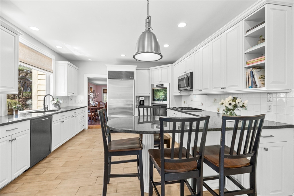 39 Church Street, Unit 39 Weston, MA 02493 - Photo 8 of 34