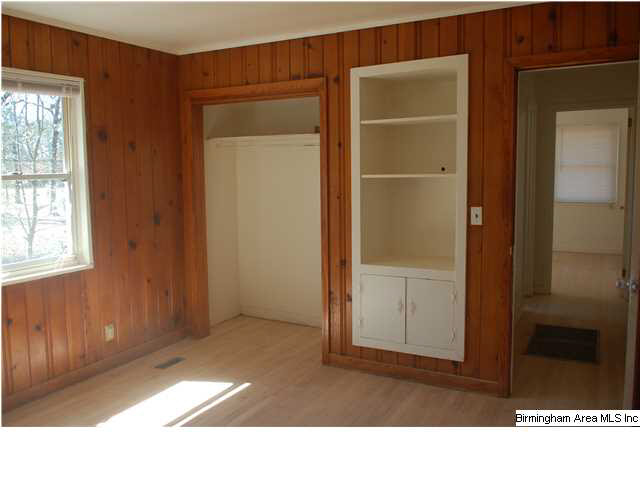 241 22nd Avenue Northwest Birmingham, AL 35215 - Photo 15 of 21