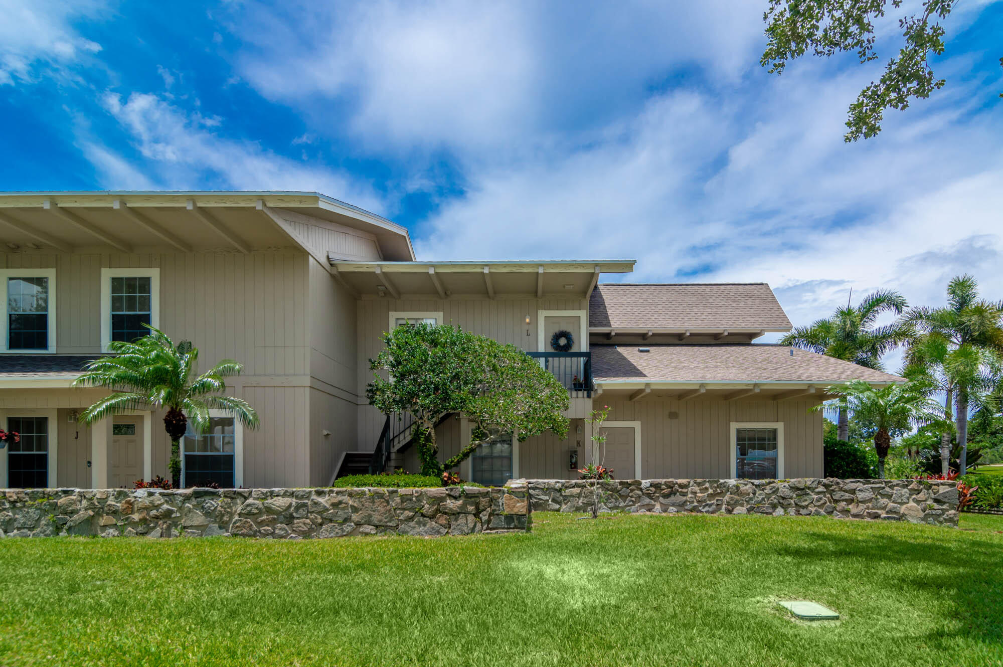 9259 Southeast Riverfront Terrace, Unit L Tequesta, FL 33469 - Photo 2 of 27 _IMG0016