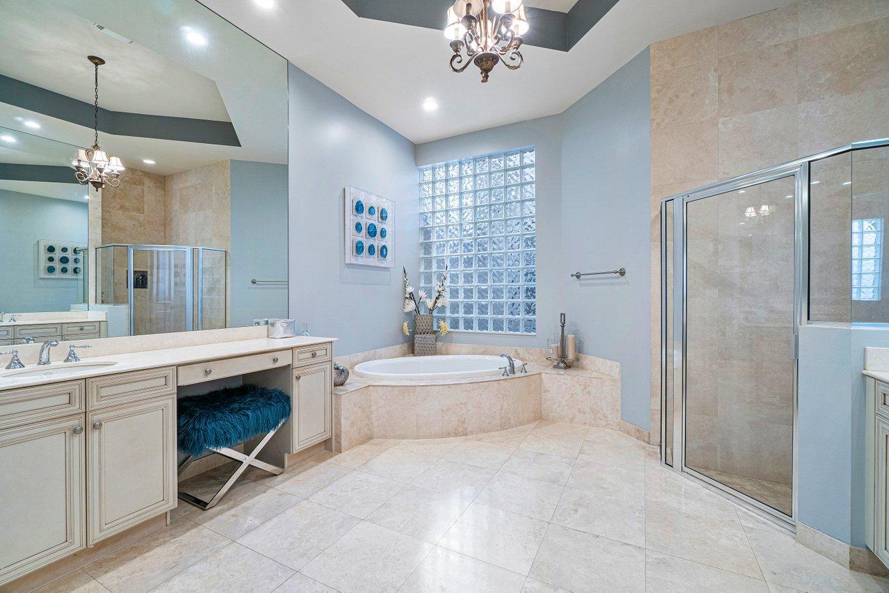 17771 Lake Azure Way Boca Raton, FL 33496 - Photo 21 of 41 021-17771LakeAzureWay-BocaRaton-FL-SMALL