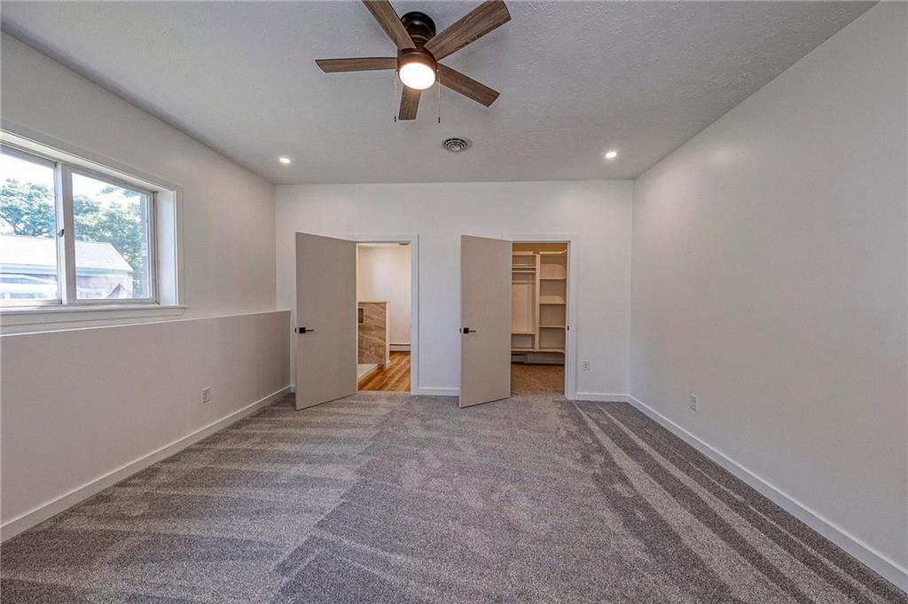 800 Jackson Avenue Monaca, PA 15061 - Photo 15 of 21 Large en suite AND walk-in closet