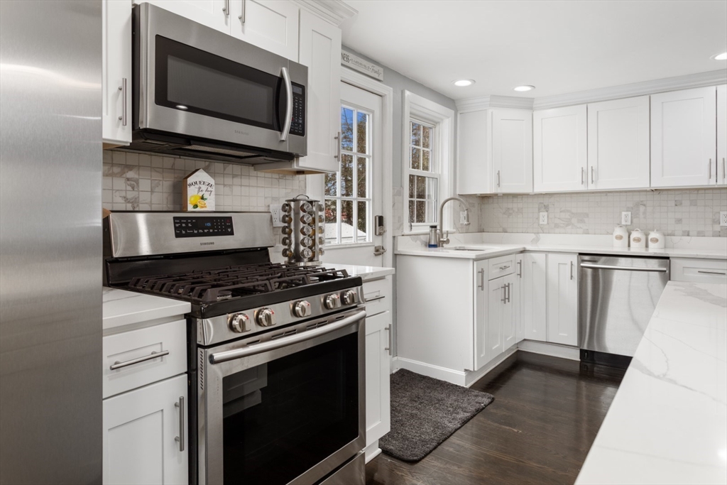 8 Myopia Road Stoneham, MA 02180 - Photo 7 of 39 Gallery Image 7