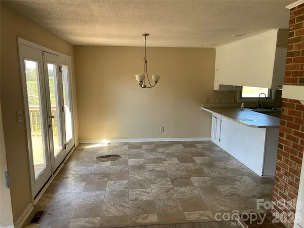 $264,000 | 6174 State Rd S-29-591, Kershaw, SC 29067