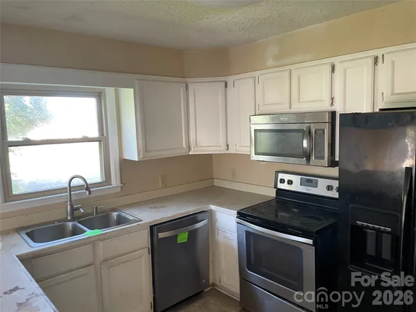 $264,000 | 6174 State Rd S-29-591, Kershaw, SC 29067