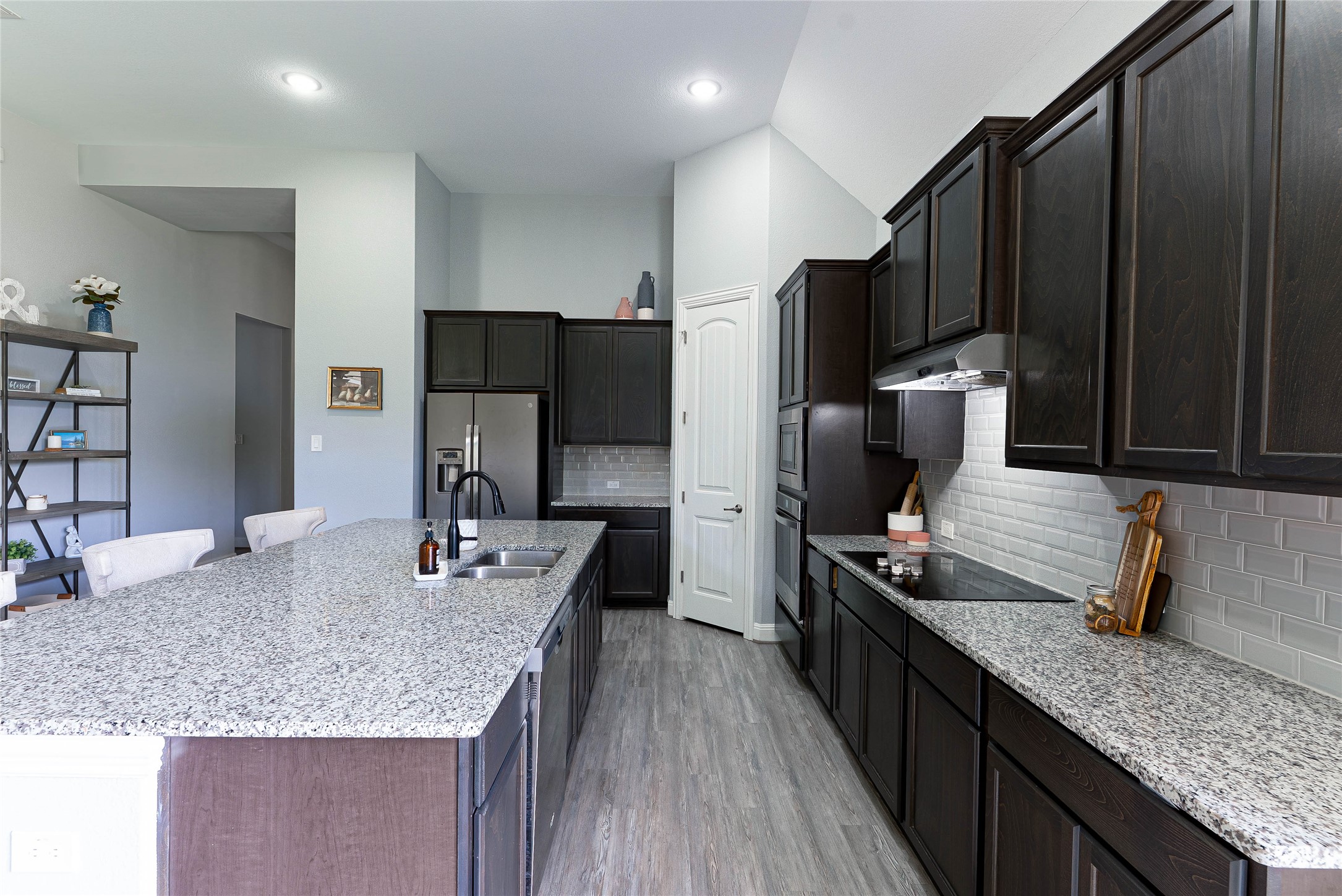 142 Rpd Spgs Cove Georgetown, TX 78628 - Photo 10 of 33