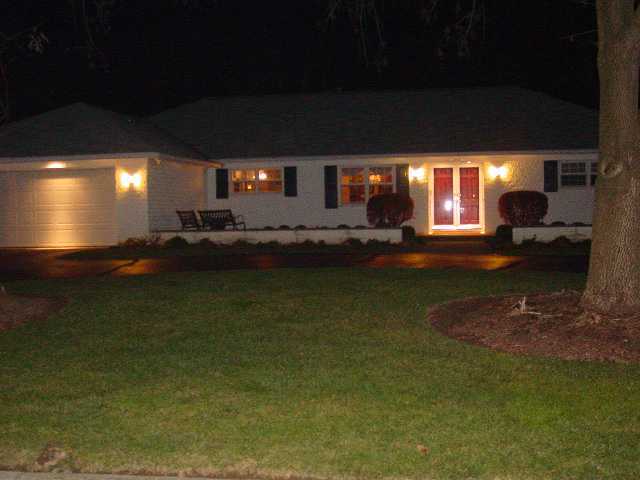 3126 Carisbrook Road Columbus, OH 43221 - Photo 2 of 25