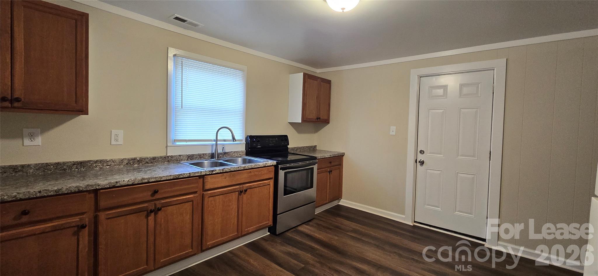 730 Taylor Street Lancaster, SC 29720 - Photo 5 of 15