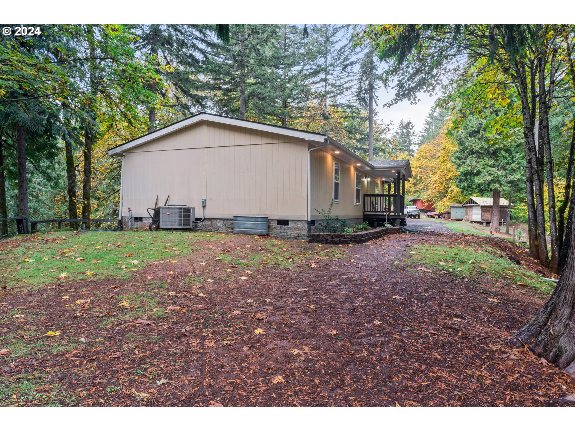 36568 Parsons Creek Road Springfield, OR 97478 - Photo 4 of 45 Gallery Image 4