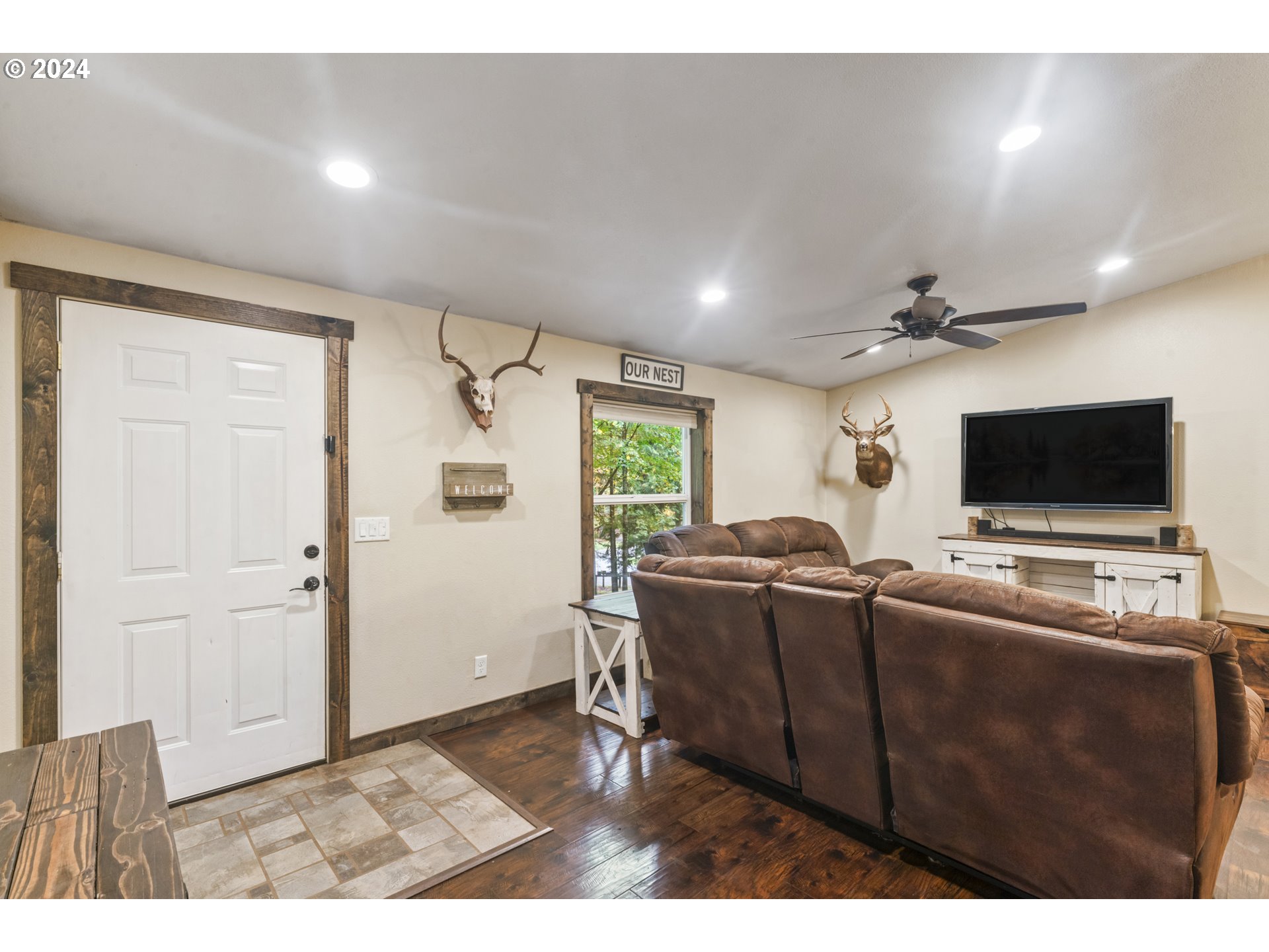 36568 Parsons Creek Road Springfield, OR 97478 - Photo 7 of 45 Gallery Image 7