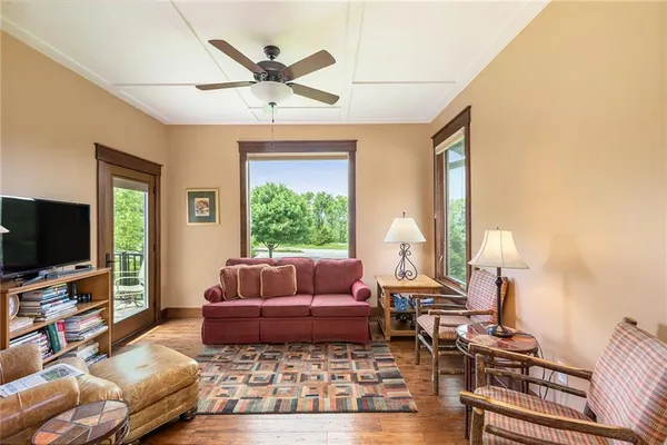 $700,000 | 26793 West 100th Place, Olathe, KS 66061