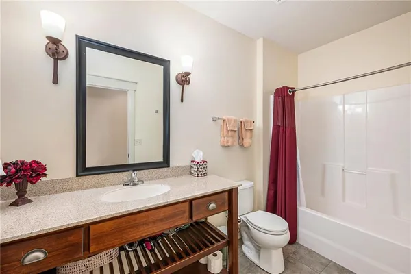 $700,000 | 26793 West 100th Place, Olathe, KS 66061