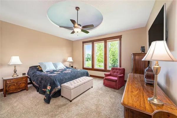 $700,000 | 26793 West 100th Place, Olathe, KS 66061