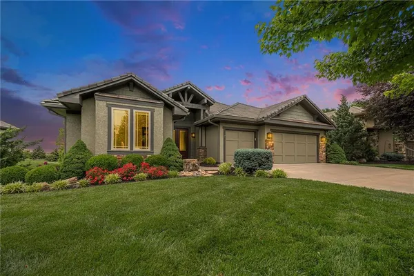 $700,000 | 26793 West 100th Place, Olathe, KS 66061