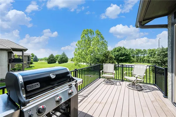 $700,000 | 26793 West 100th Place, Olathe, KS 66061