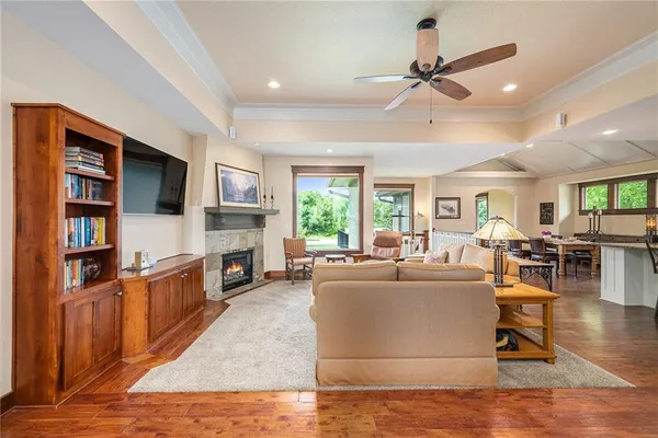 $700,000 | 26793 West 100th Place, Olathe, KS 66061