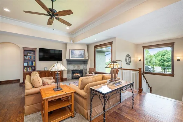 $700,000 | 26793 West 100th Place, Olathe, KS 66061
