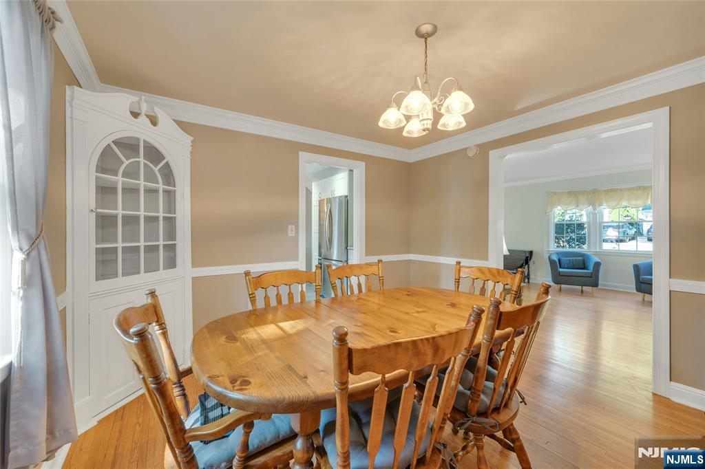 678 Millbrook Road River Edge, NJ 07661 - Photo 7 of 34