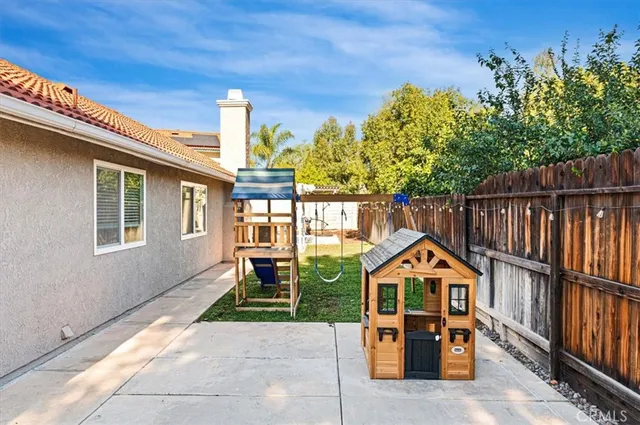 $640,000 | 23316 Canyon Pines Place, Corona, CA 92883