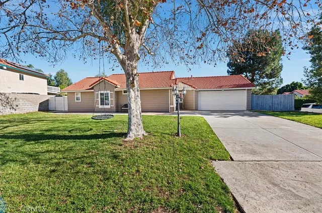 $640,000 | 23316 Canyon Pines Place, Corona, CA 92883