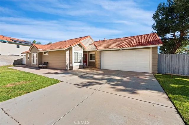 $640,000 | 23316 Canyon Pines Place, Corona, CA 92883