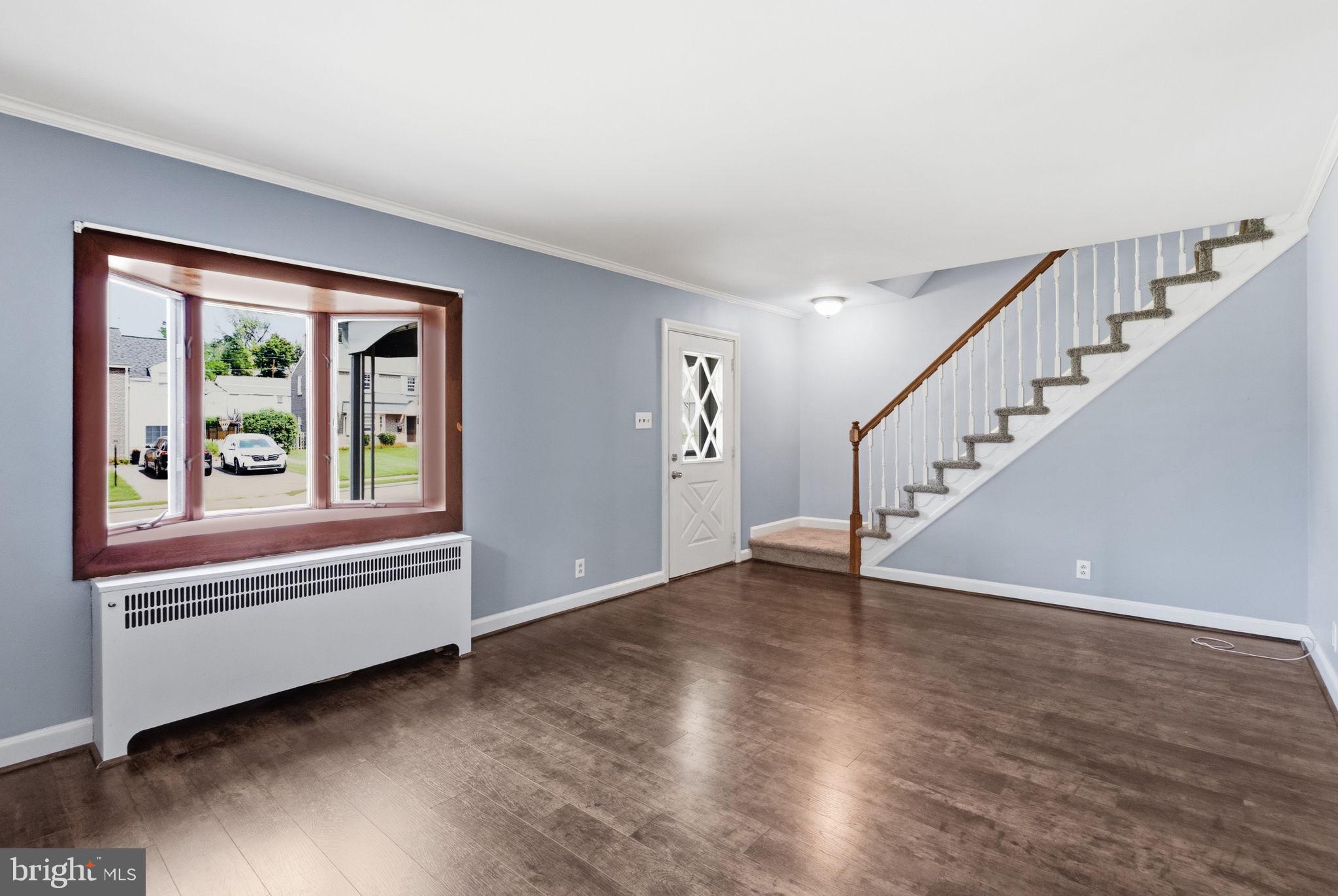 152 Treaty Road Drexel Hill, PA 19026 - Photo 4 of 31 Living Room