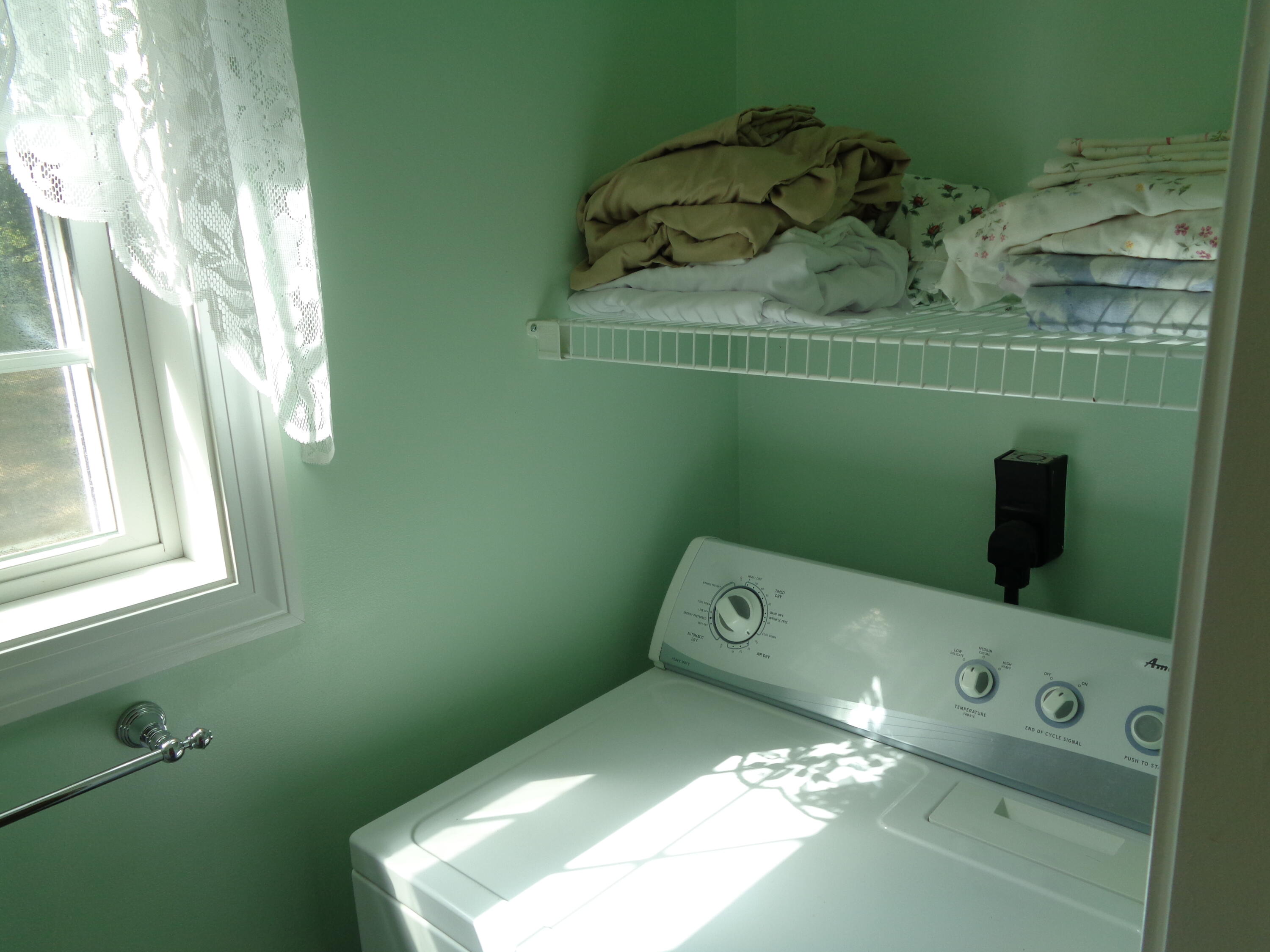 33 Landing Road Steuben, ME 04680 - Photo 25 of 64 Laundry area