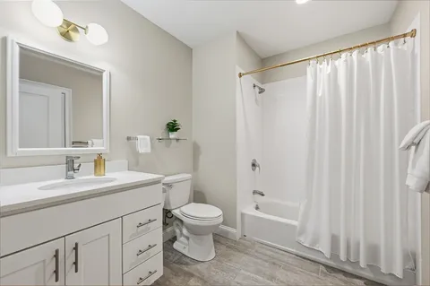 $1,099,000 | 170 West Broadway, Unit 311, Boston, MA 02127