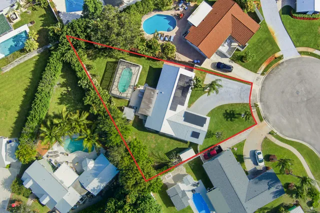 $750,000 | 403 Highwood Circle, Jupiter, FL 33458