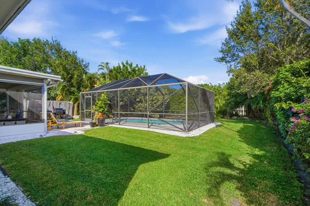 $750,000 | 403 Highwood Circle, Jupiter, FL 33458