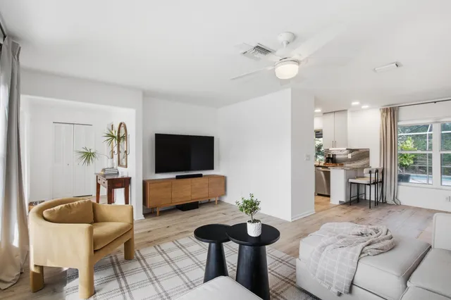 $750,000 | 403 Highwood Circle, Jupiter, FL 33458