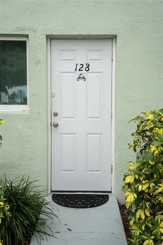 $165,000 | 2100 Northeast 38th Street, Unit 128, Lighthouse Point, FL 33064