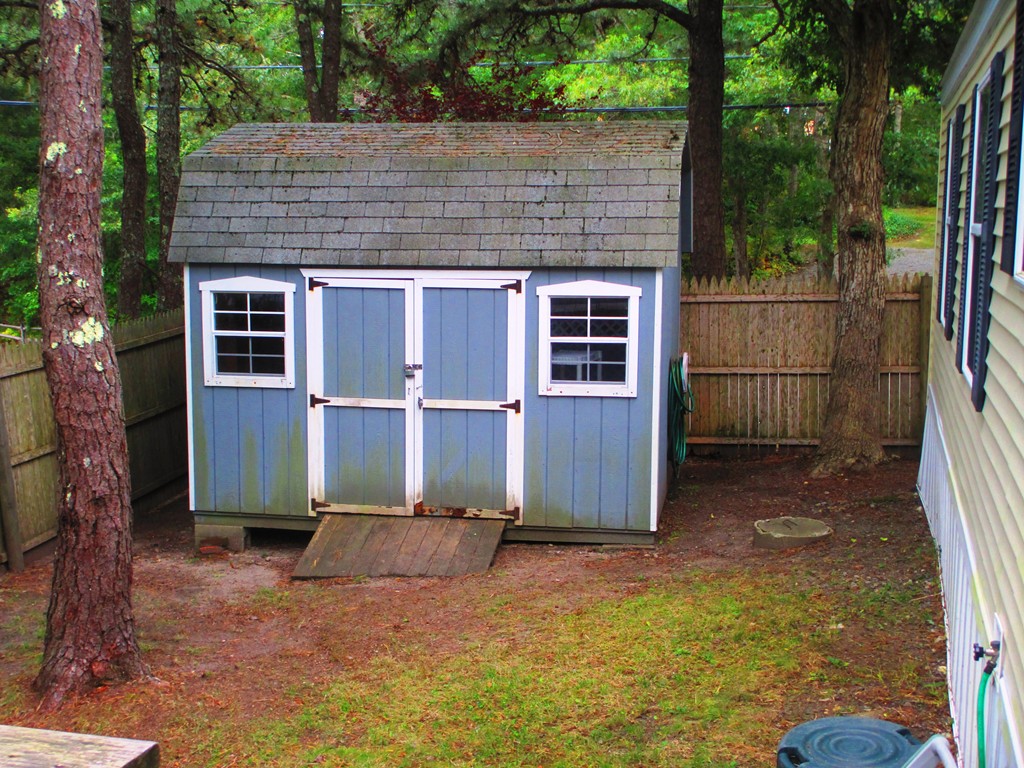 25 Ruxton Mashpee, MA 02649 - Photo 16 of 27 Gallery Image 16