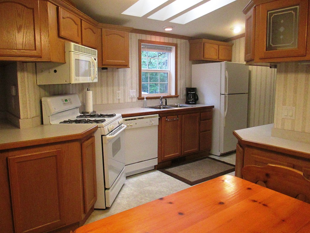 25 Ruxton Mashpee, MA 02649 - Photo 9 of 27 Gallery Image 9