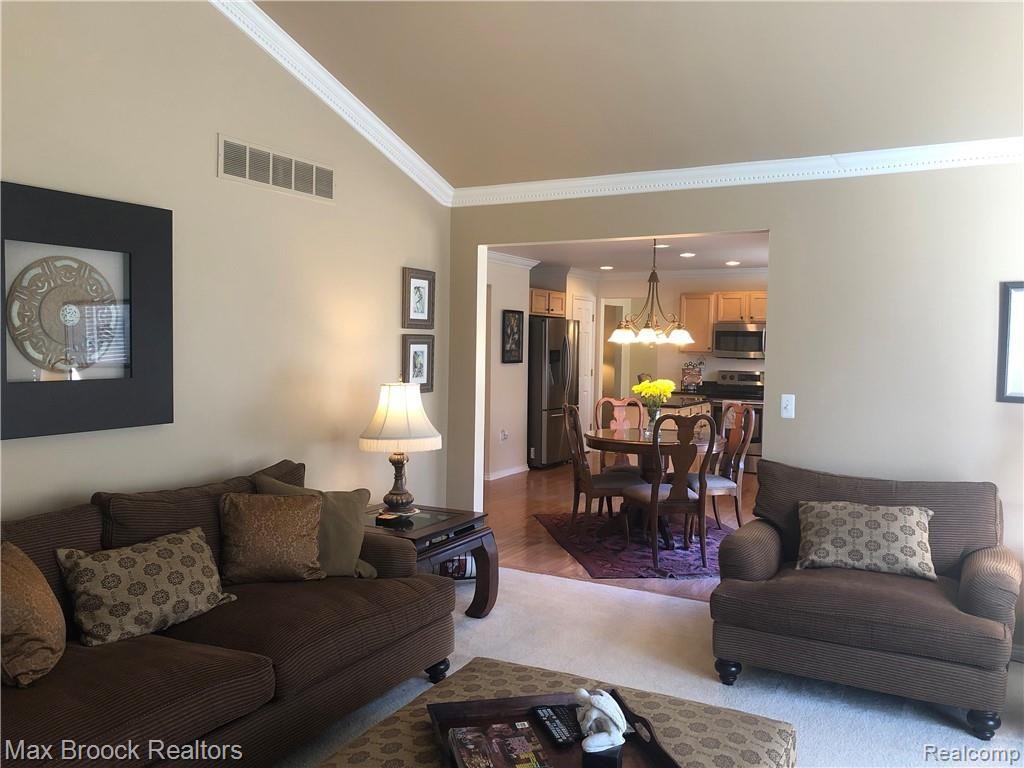 30 Ridge Field Court Oxford, MI 48371 - Photo 19 of 45 Another view