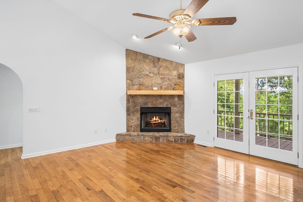 201 Tahlequah Ridge Hayesville, NC 28904 - Photo 3 of 51