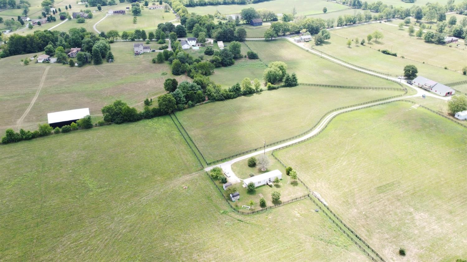 5245 Stewart Road Lexington, KY 40516 - Photo 19 of 28 Photo 19