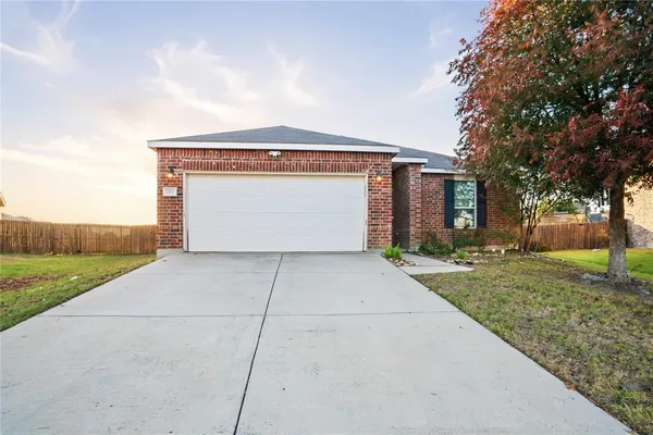 $2,500 | 8101 Kurgan Trail, Fort Worth, TX 76131