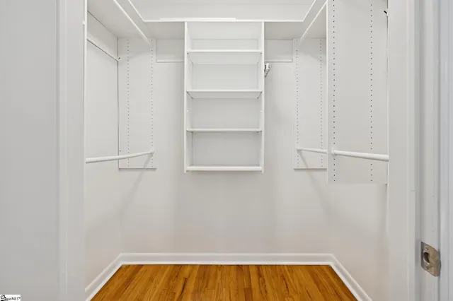 $599,900 | 404 Mockingbird Lane, Spartanburg, SC 29307