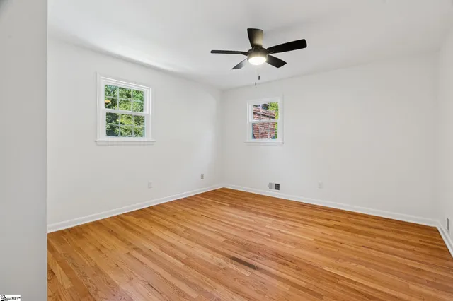 $599,900 | 404 Mockingbird Lane, Spartanburg, SC 29307