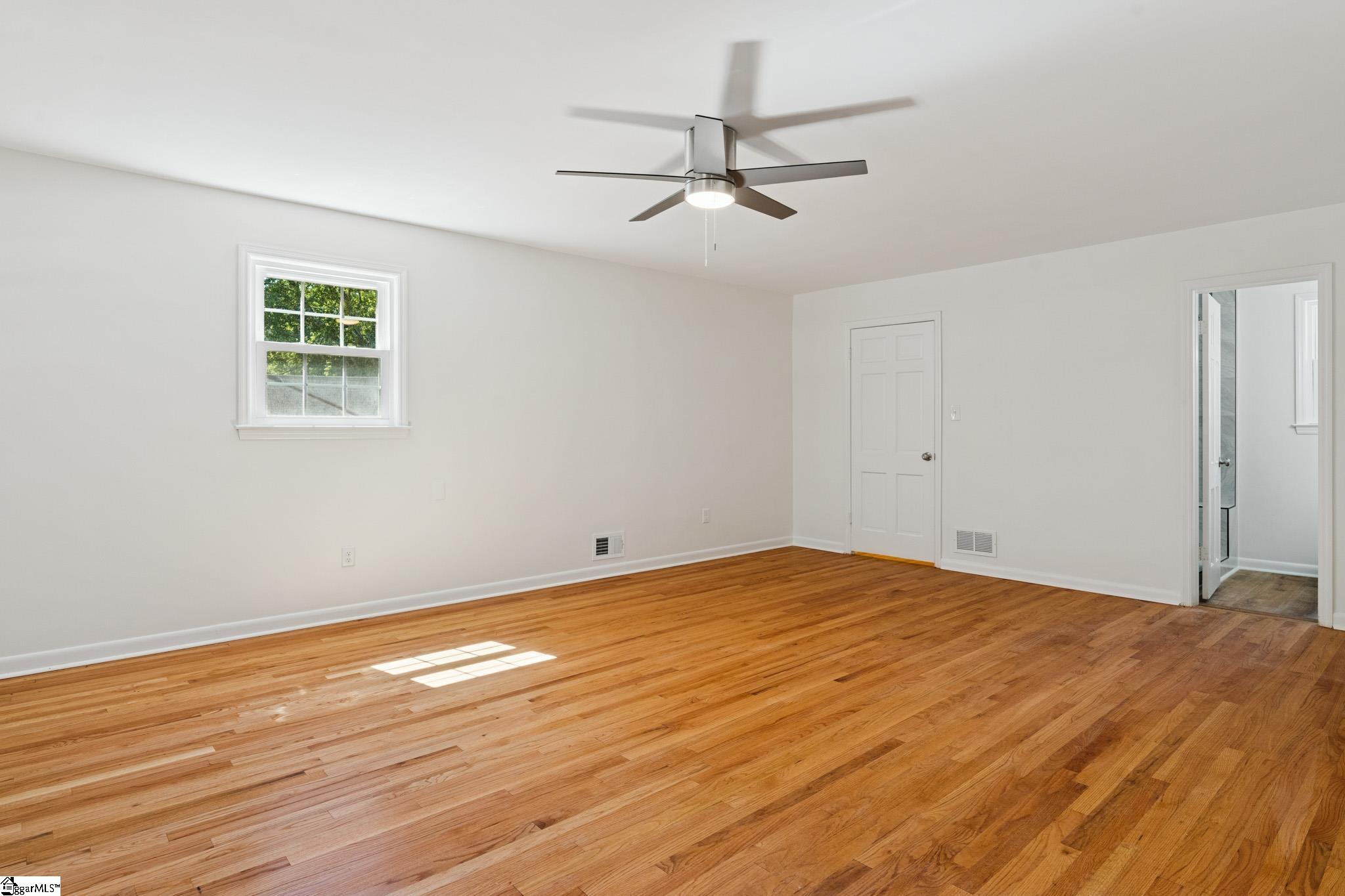 404 Mockingbird Lane Spartanburg, SC 29307 - Photo 16 of 48