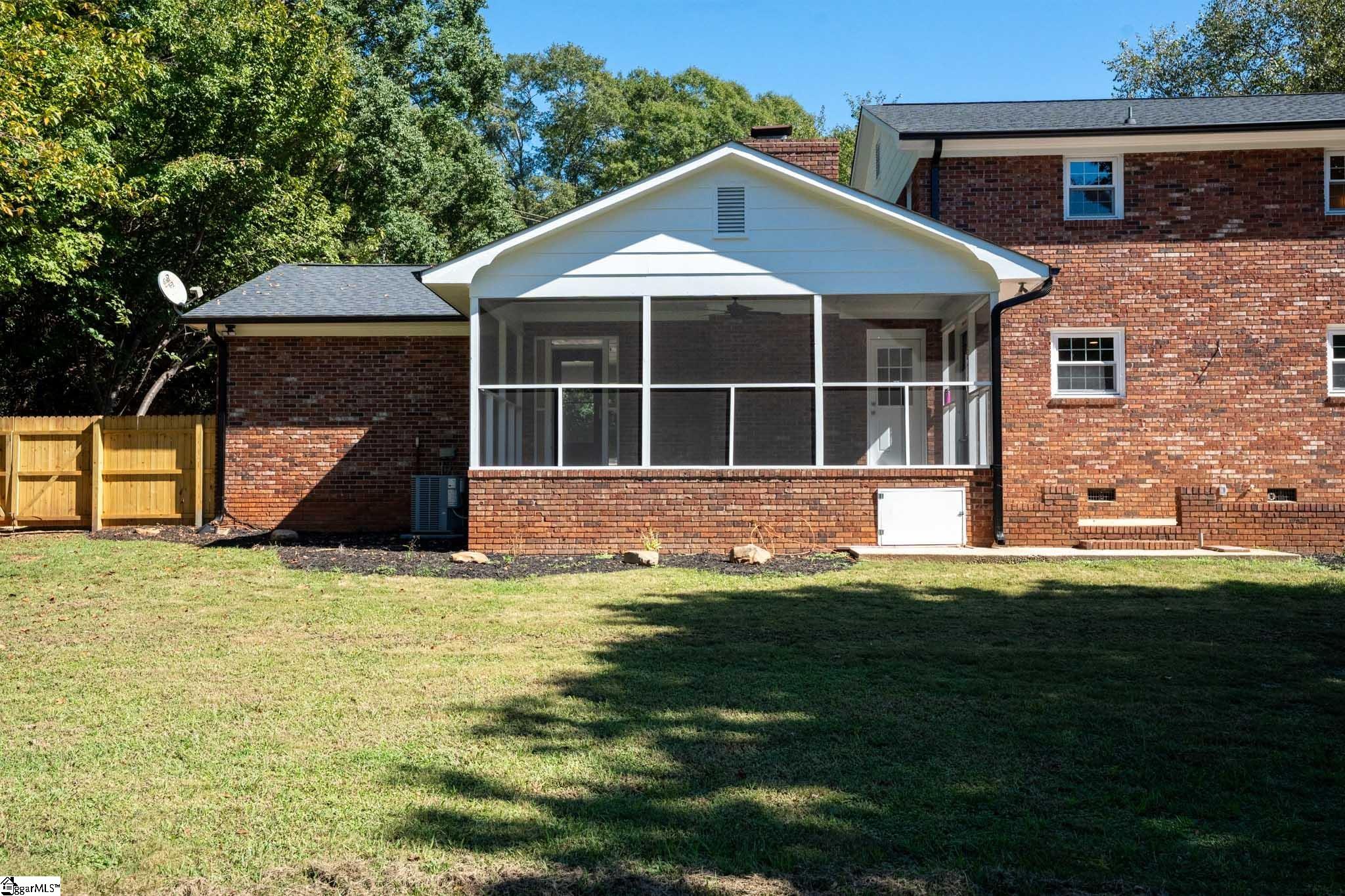 404 Mockingbird Lane Spartanburg, SC 29307 - Photo 25 of 48