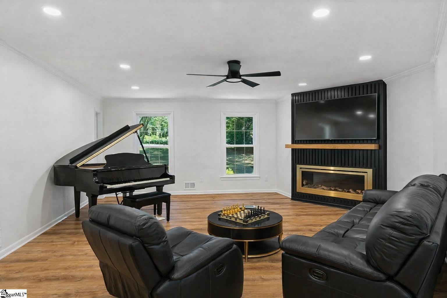 404 Mockingbird Lane Spartanburg, SC 29307 - Photo 5 of 48