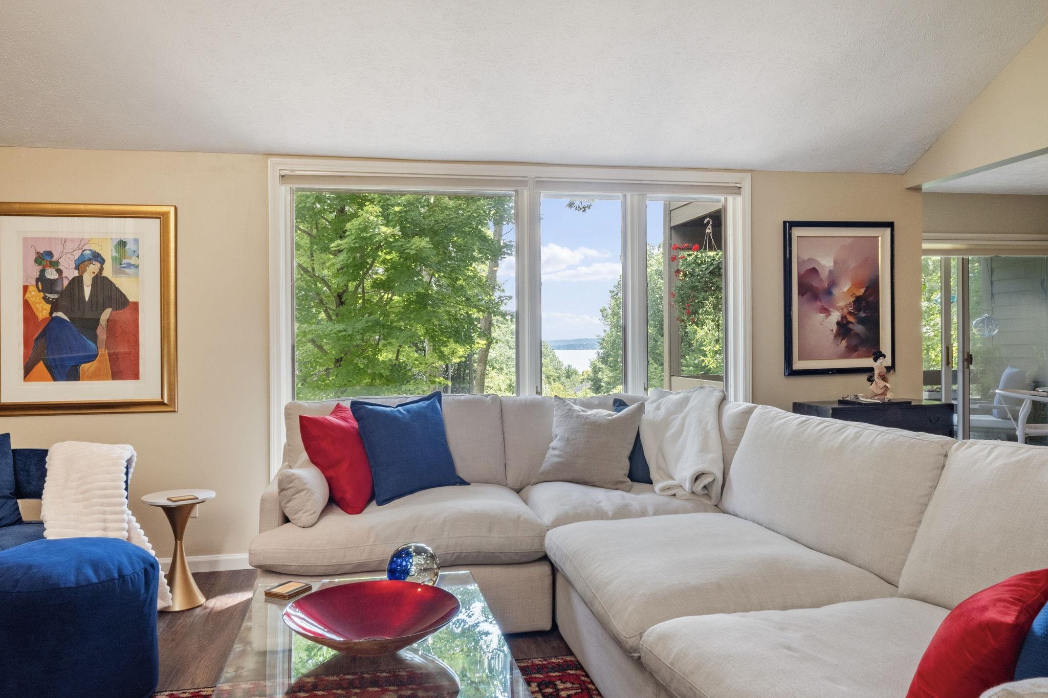 6434 Mission Ridge Traverse City, MI 49686 - Photo 12 of 73 1925218-389f0e0b-bb90-440a-bd23-73e57a15992d.JPG